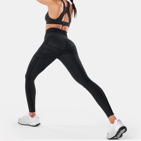 FANKA black PowerBand Resistance (Reversable Wear) Leggings Size M - Picture 2 of 7